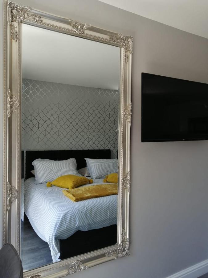 Cosgrove Bed & Breakfast Сканторп Экстерьер фото